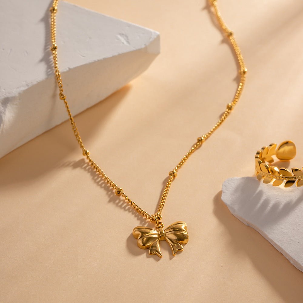 Collier Nœud de Juin