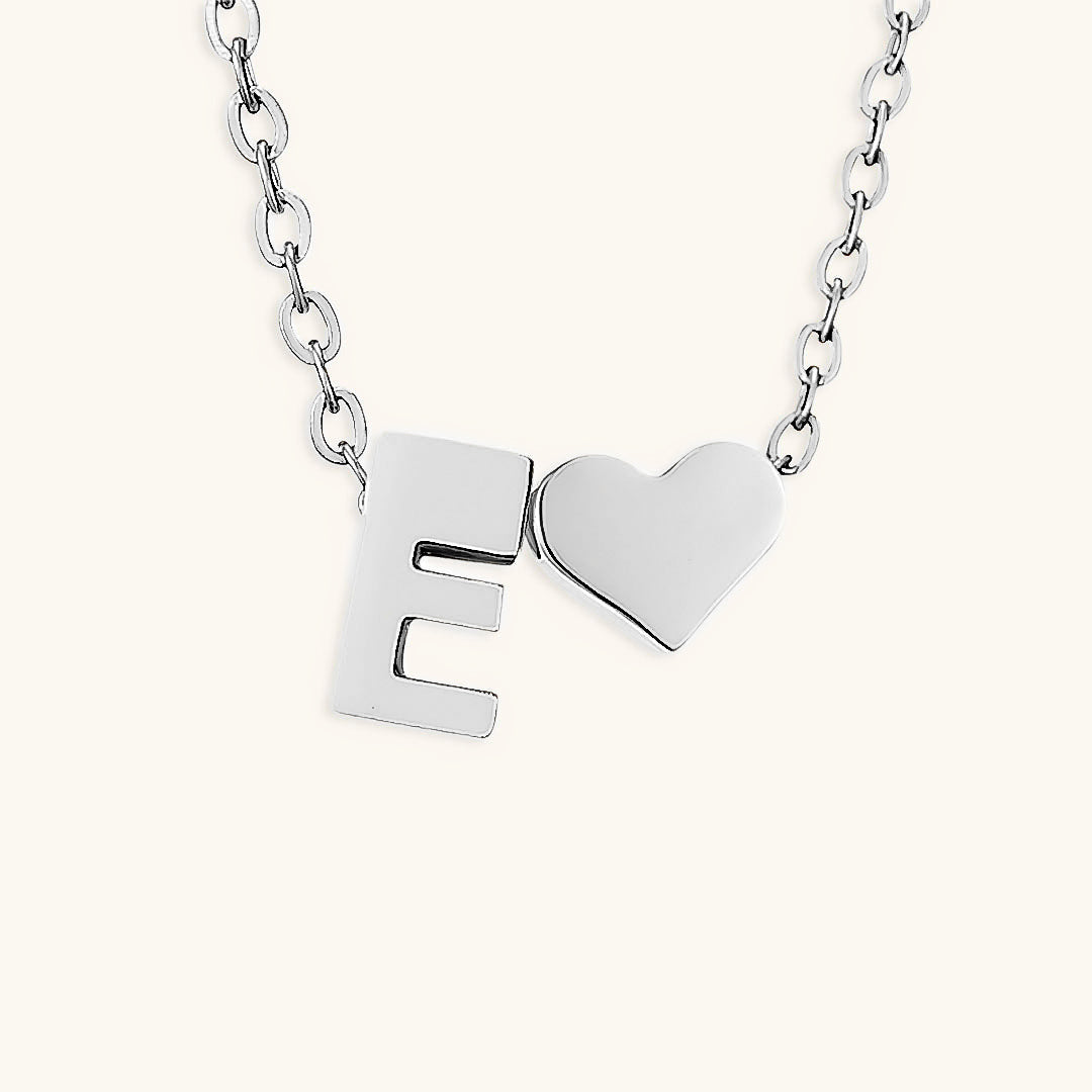 Collier En Or Avec Lettre Initiale Ria