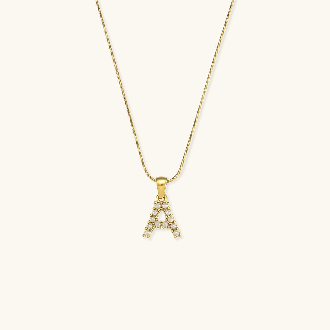 Collier En Perles Avec Lettre Initiale Augustine