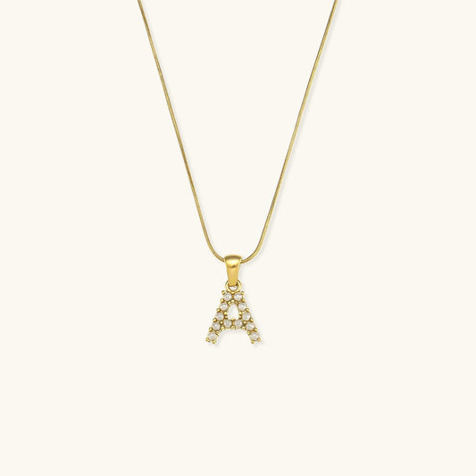 Collier En Perles Avec Lettre Initiale Augustine