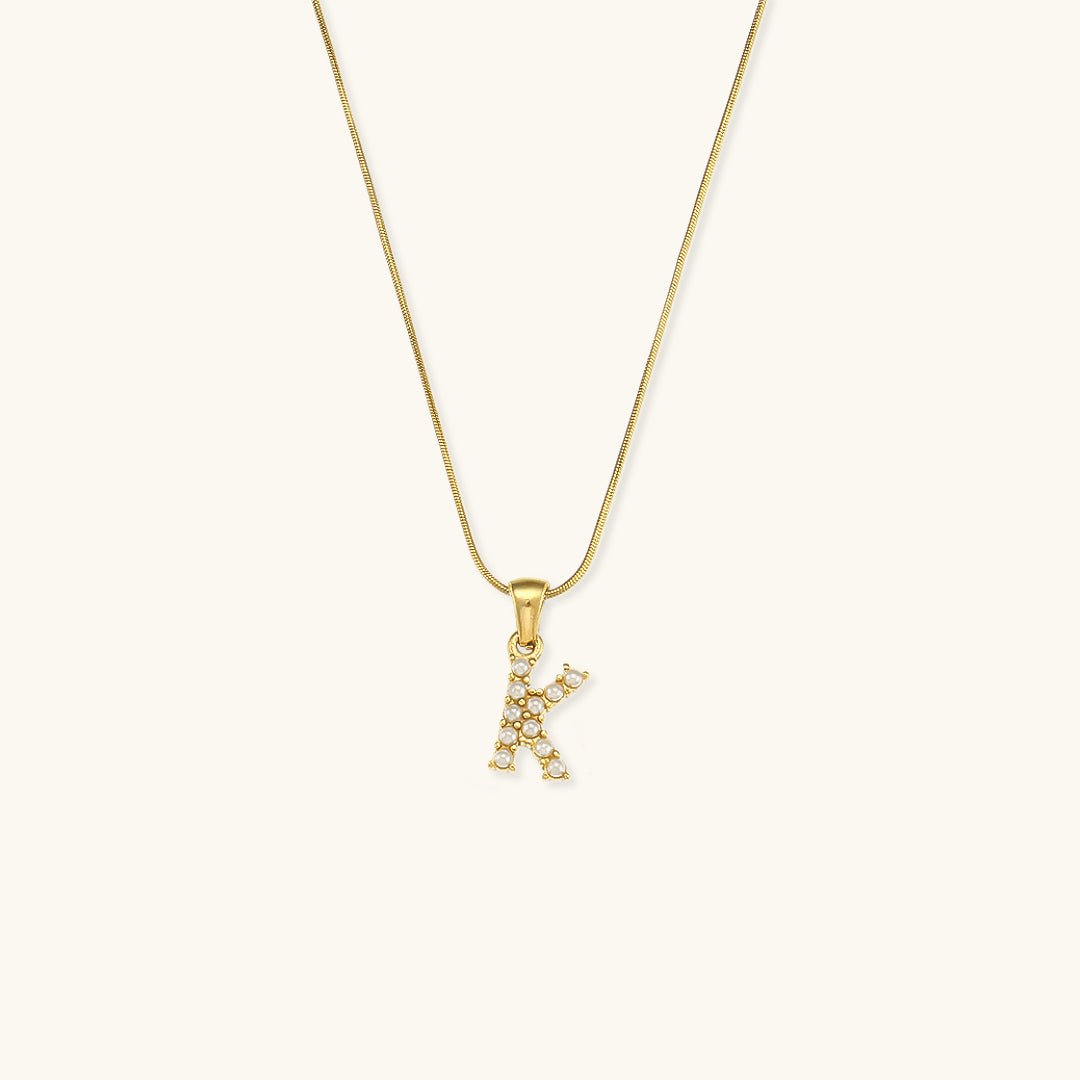 Collier En Perles Avec Lettre Initiale Augustine