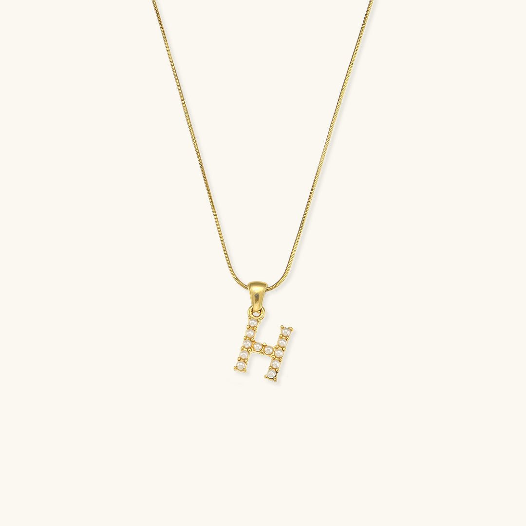 Collier En Perles Avec Lettre Initiale Augustine