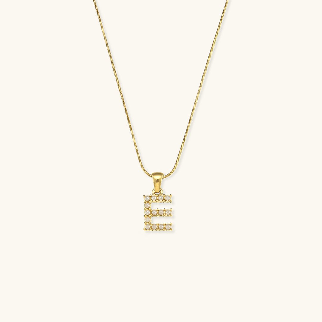 Collier En Perles Avec Lettre Initiale Augustine