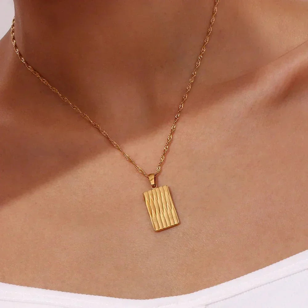 Collier Dahlia En Or