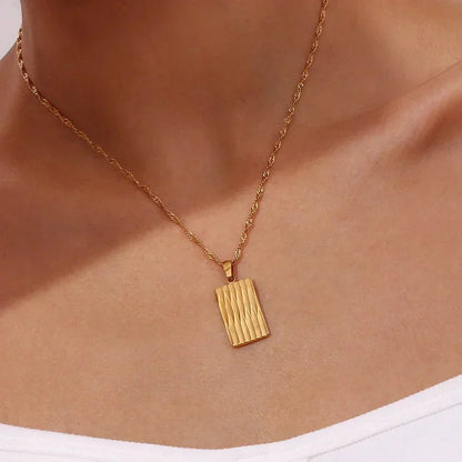 Collier Dahlia En Or
