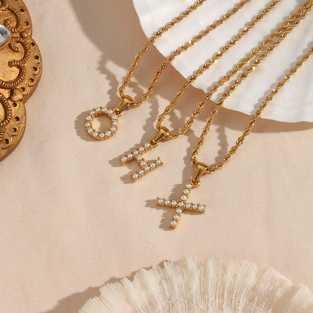 Collier en perles avec lettre initiale Élodie