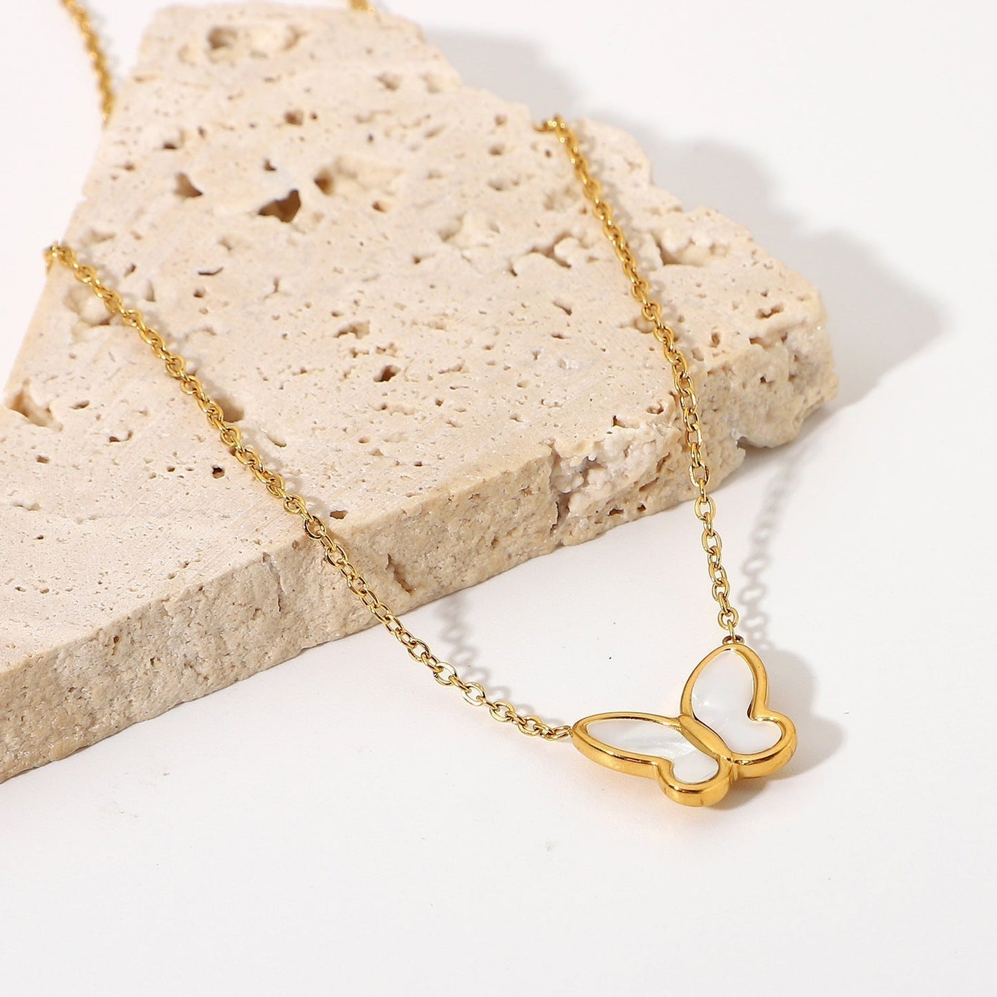 Collier en Nacre Flutterby