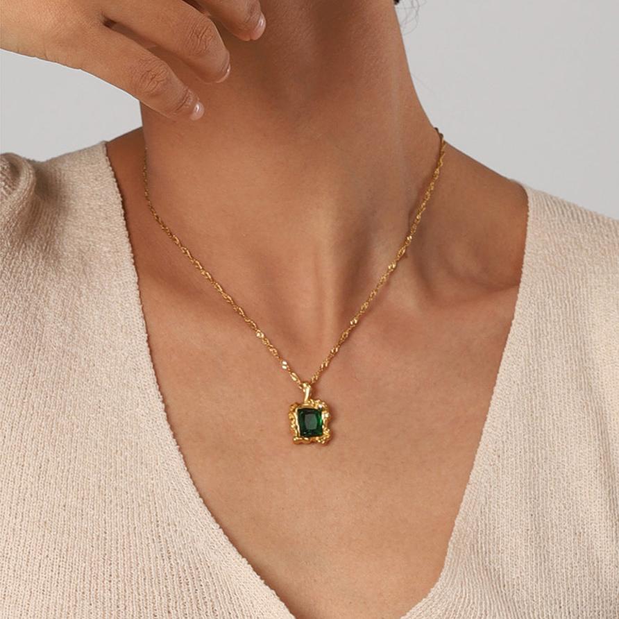 Collier Émeraude Priscilla