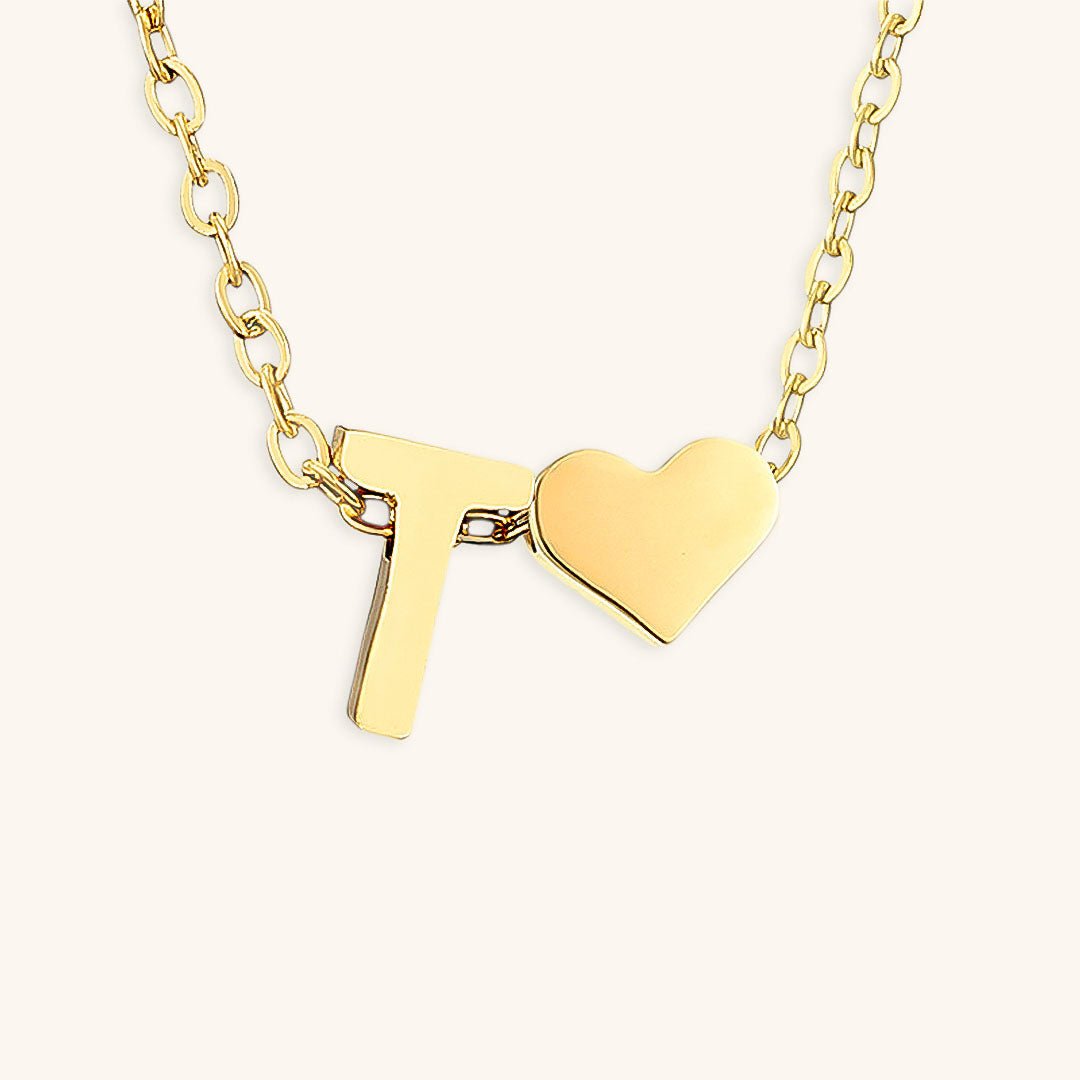 Collier En Or Avec Lettre Initiale Ria