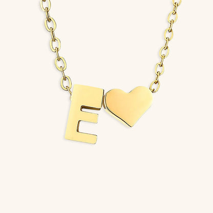 Collier En Or Avec Lettre Initiale Ria